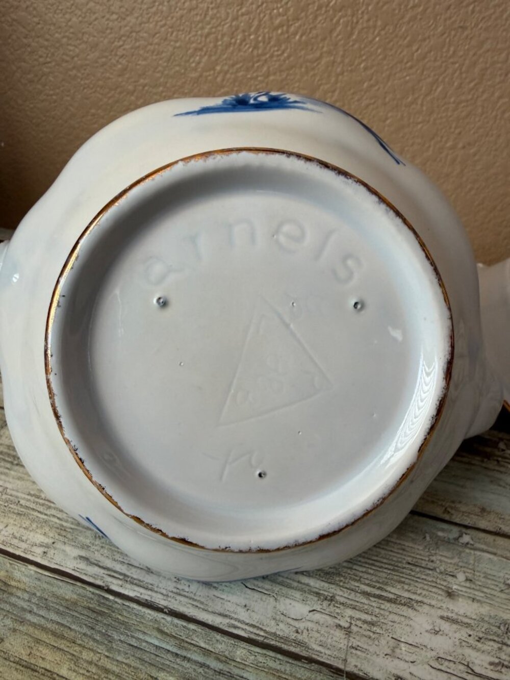 Vintage Arnels Ceramic Teapot w/Lid Blue Windmill Design Gold Trim Rare Pattern - Picture 4 of 15
